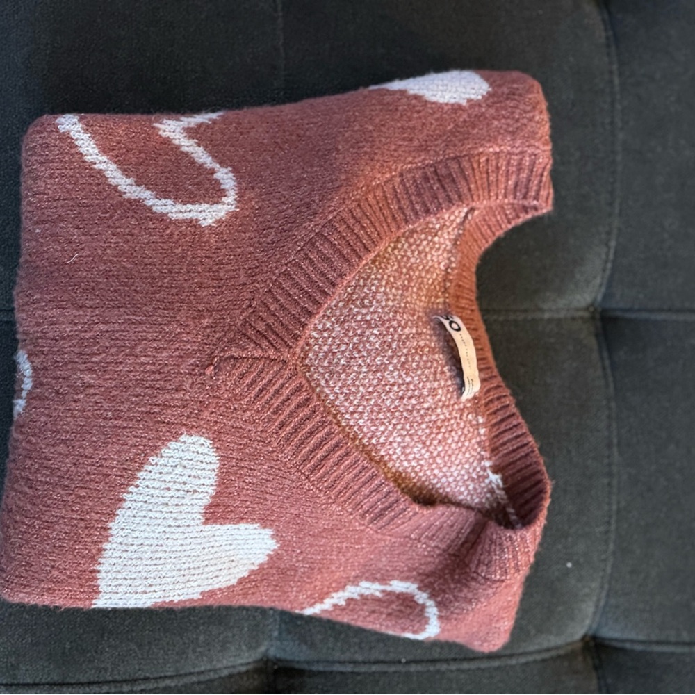 Heart Patterned Pink Sweater - Picture 3 of 3